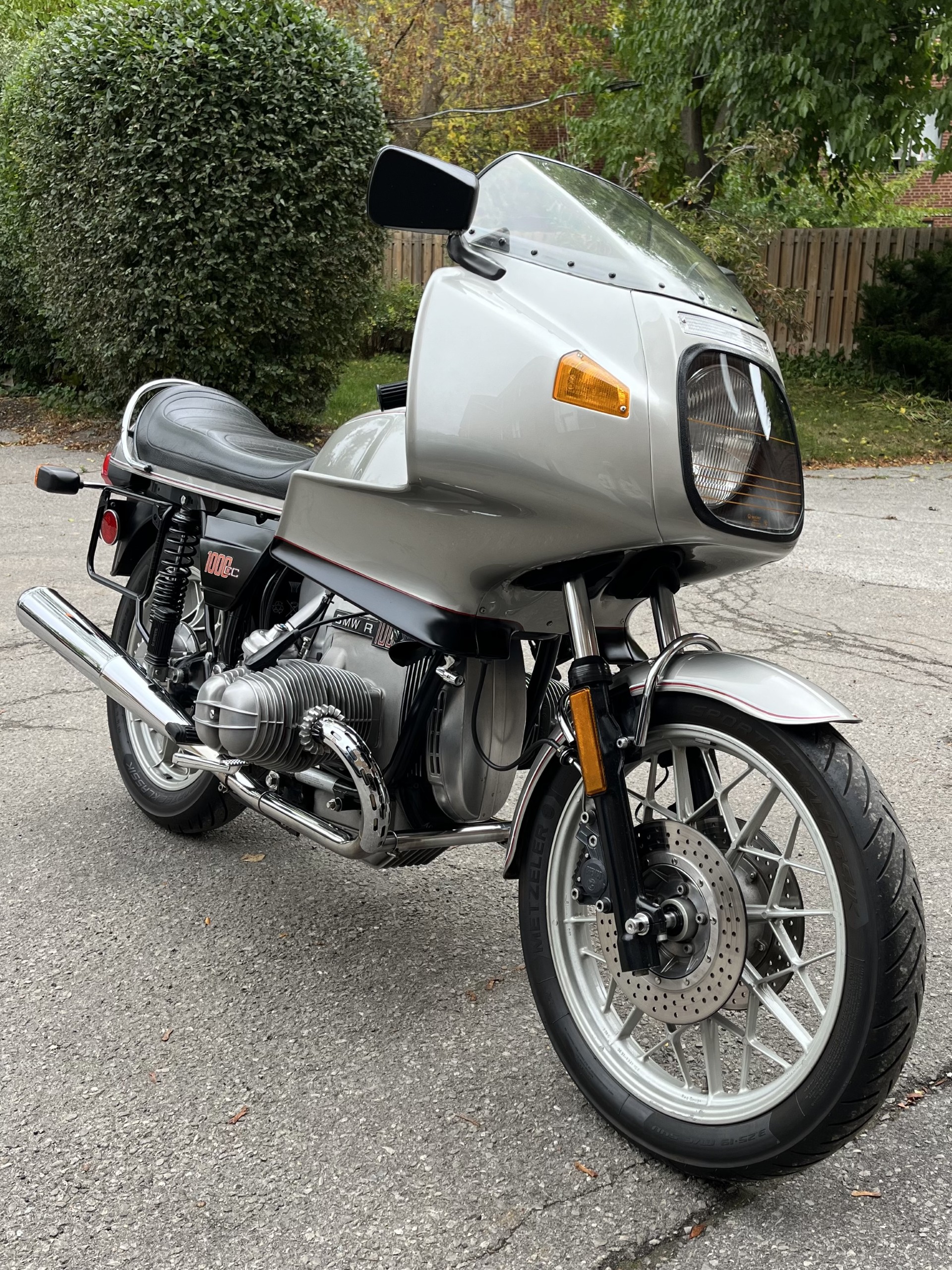 40 Years of Service : 1982 R100 RS